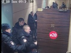Полиция в московском офисе ФБК. Фото: Twitter Алексей Навальный