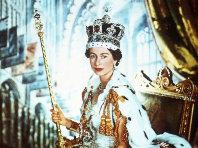 Коронационный портрет королевы Елизаветы II, 2.06.1953. Фото: из открытых источников