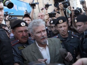 Эдуард Лимонов на Триумфальной. Фото: РИА "Новости"