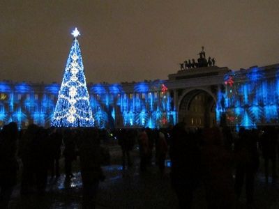 Лазерное шоу на Дворцовой. Истчоник - http://gatchina24.ru/