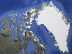 Расположение острова Ганса между Гренландией и островом Элсмир отмечено красным маячком. Фото: google.com/maps