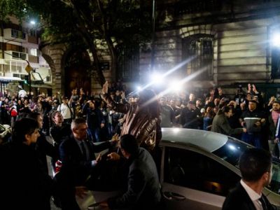 Встреча Кристины Киршнер со сторонниками, где ее пытались убить, 2.09.22. Фото: Tomas Cuesta/Getty Images Встреча Кристины Киршнер со сторонниками, где ее пытались убить, 2.09.22. Фото: Tomas Cuesta/Getty Images